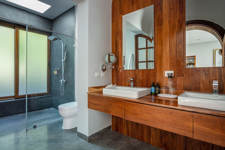 Bathroom 3, Casa Cien, Allende