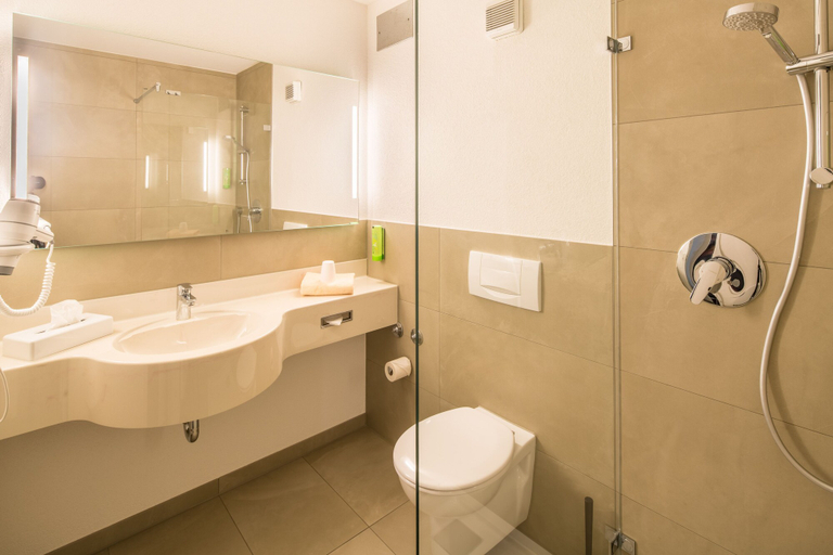 Bathroom 4, Weinstadt-Hotel, Rems-Murr-Kreis