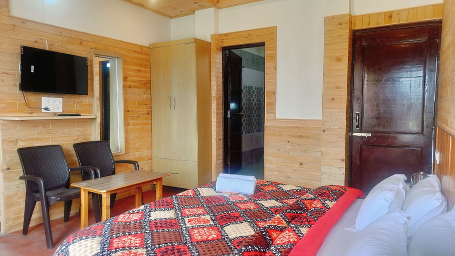 Others 5, Snow Mount View, Chamba