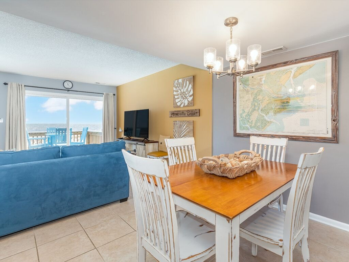 Others 5, Tybee Lights 110C by Tybee Vacation Rentals, Chatham