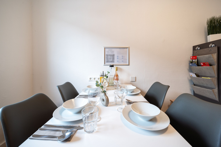 Dining Room 12