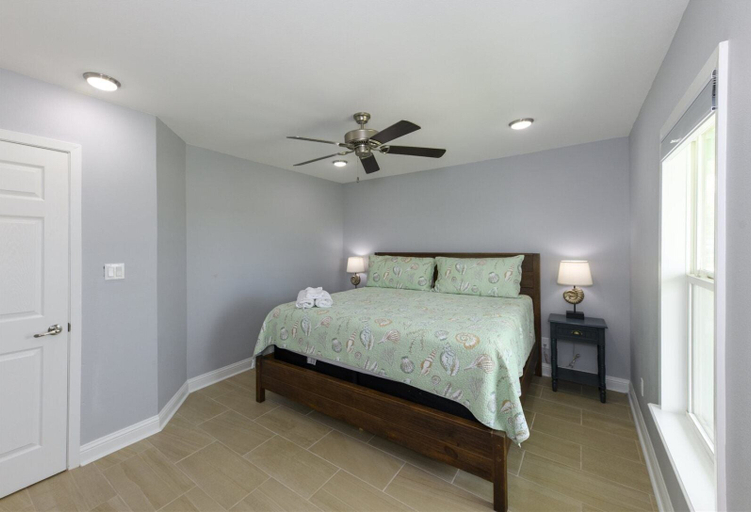 Bedroom 3, Big Tree Cottages by Miss Kitty’s, Aransas