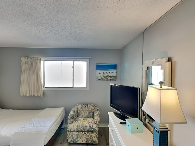 Bedroom 3, Regency Towers #710 by Resort Collection, Bay