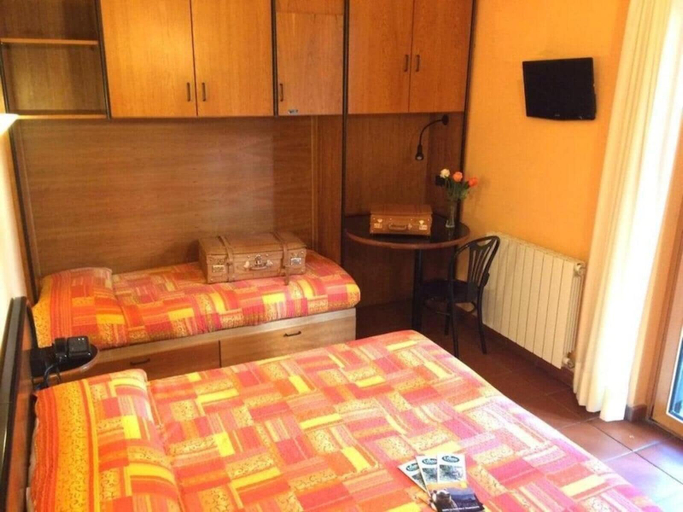 Bedroom 2, LH Hotel il Picchio, L'Aquila