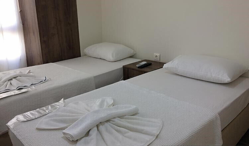 Bedroom 4, Alpaylar Hotel & Apart, Edremit