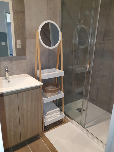 Others 5, Les Suites du Relais, Marne