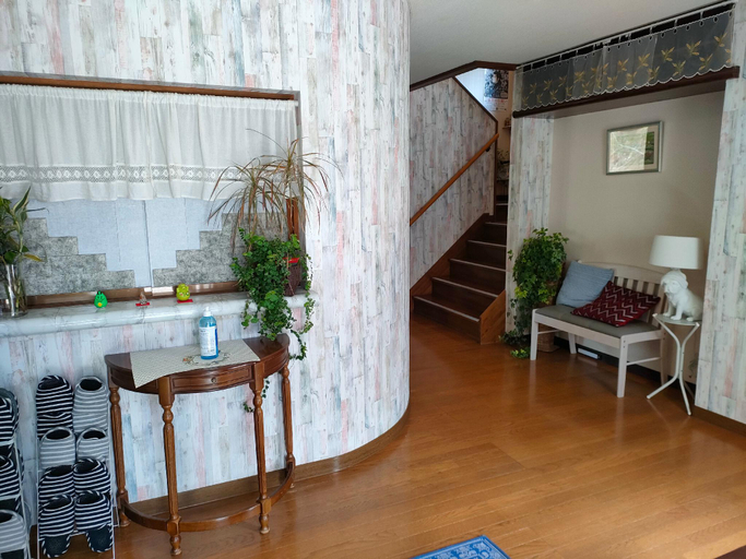 Entrance, Pension KAEDE, Kitashiobara