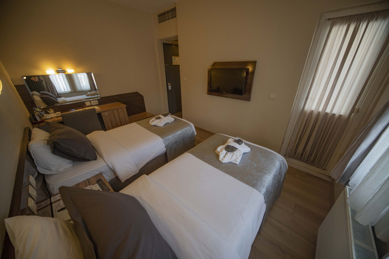 Bedroom 4, Herakles Thermal Hotel, Akköy