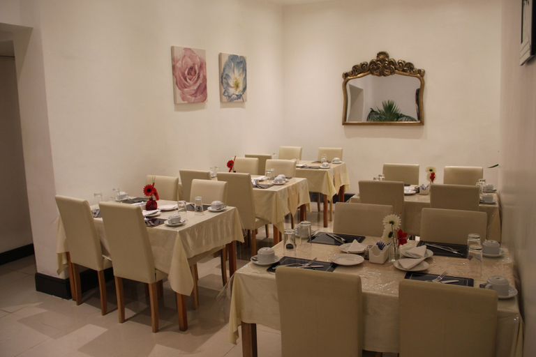 Food & Drinks 5, The Firs Lodge, London