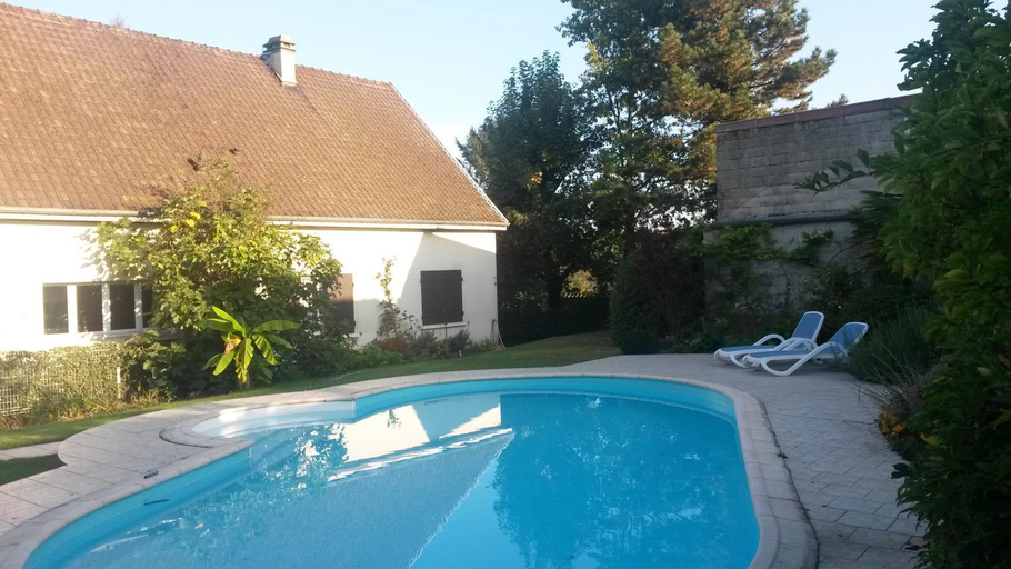 Others 5, la Maison d'Arbouet, Marne