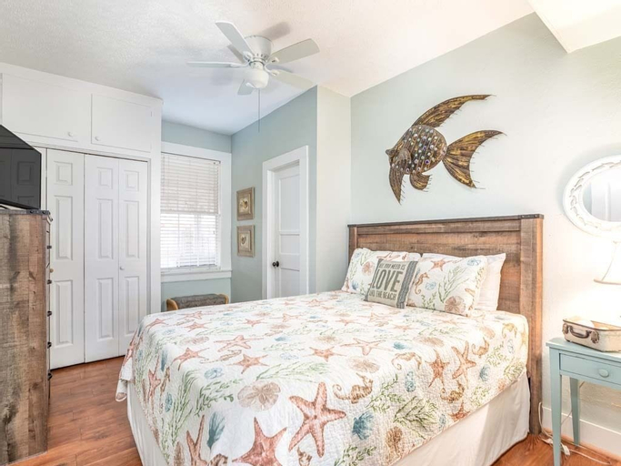 Bedroom 3, Beach Bum Inn, Chatham