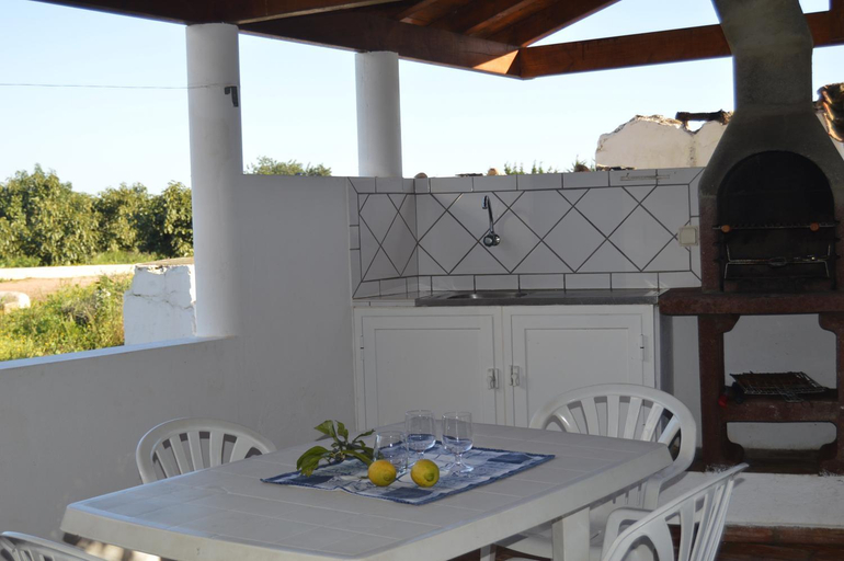 Others 5, Quinta das Figueiras, Vila Real de Santo António
