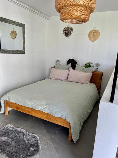 Others 4, Chez Isa, loft 55m2, jardin, vue, parking, entree autonome, Puy-de-Dôme