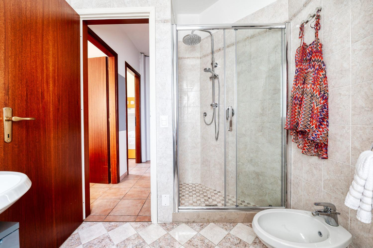 Others 4, Wolf House - Peschiera Holiday - Jacuzzi Privata, Verona
