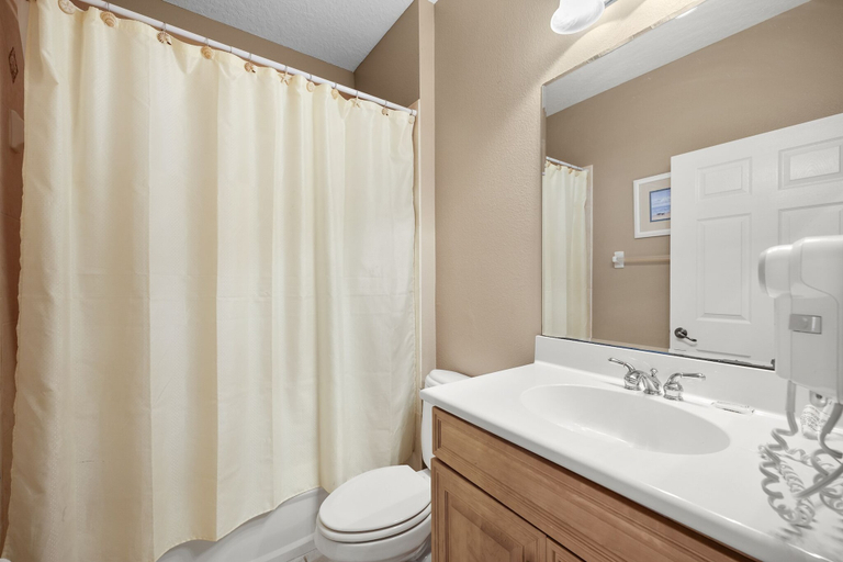 Bathroom 4, 600 Cinnamon Beach, Flagler