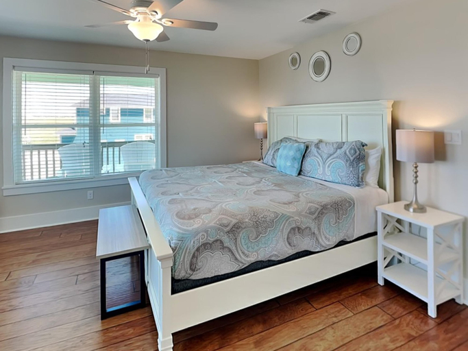 Bedroom 3, Beach and Bay View, Galveston