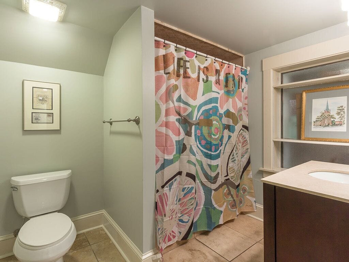 Bathroom, Southern Belle Garden, Chatham