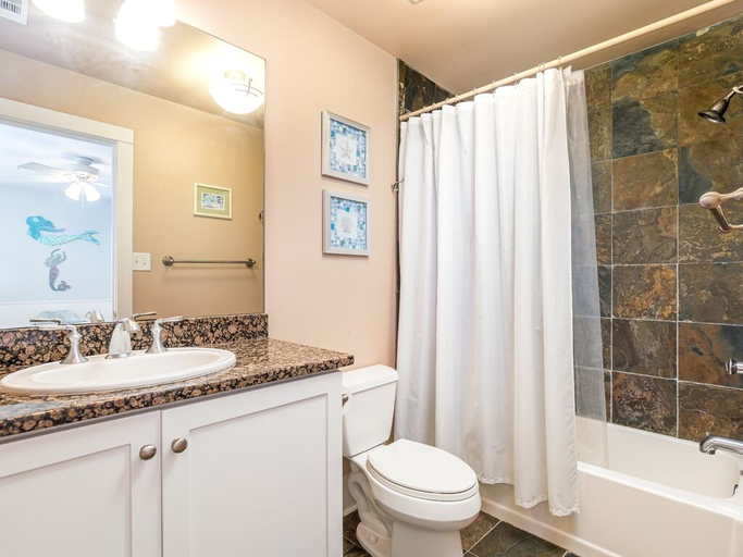 Bathroom 3, Harrisons Hideaway by Tybee Vacation Rentals, Chatham