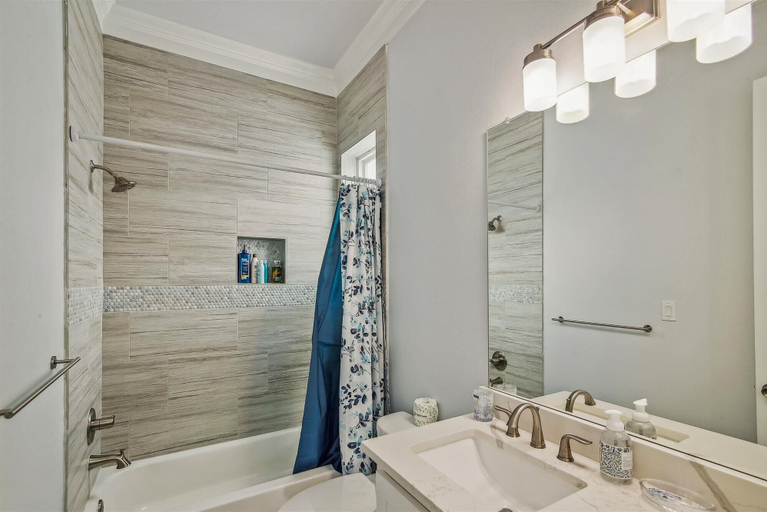 Bathroom 4, Lavender Dreams, Galveston