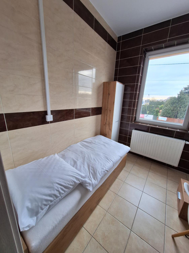 Others 4, Noclegi MaxTrans, Mielec