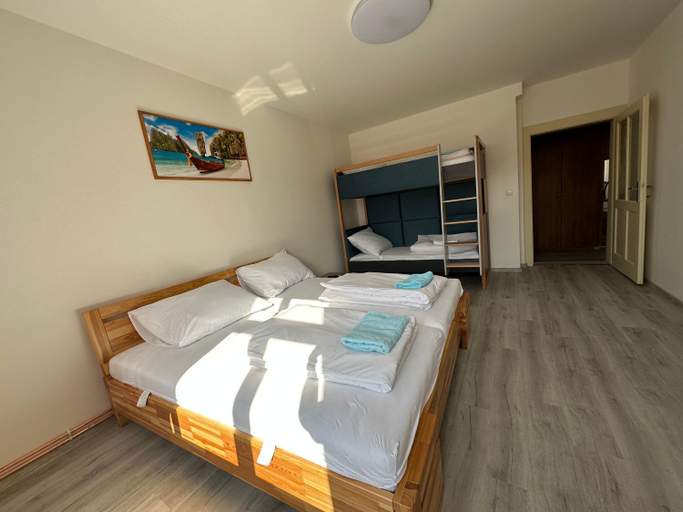 Bedroom 2, KK Apartments, Praha 6