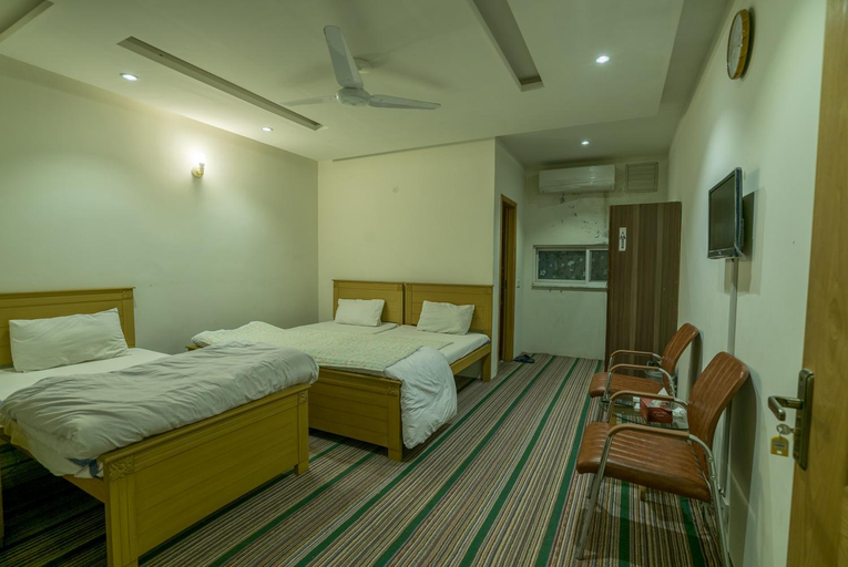 Others 2, BnB Hotel, Lahore
