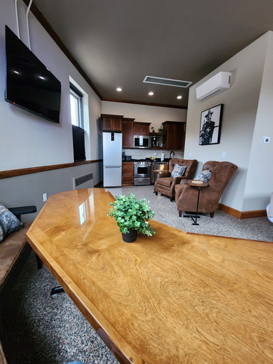 Others 4, The Lodge Luxury Suites, Houghton