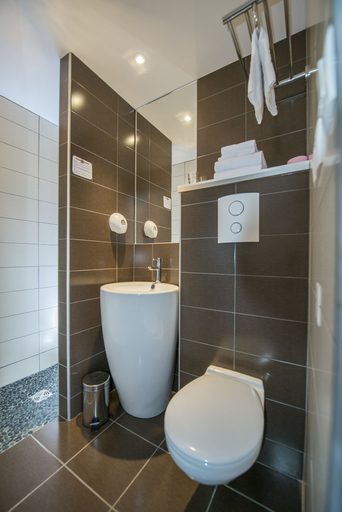 Bathroom 3, Appart Hôtel des Capucins, Haute-Loire