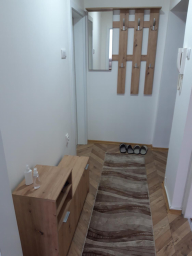Stan na dan Simikic, Bijeljina