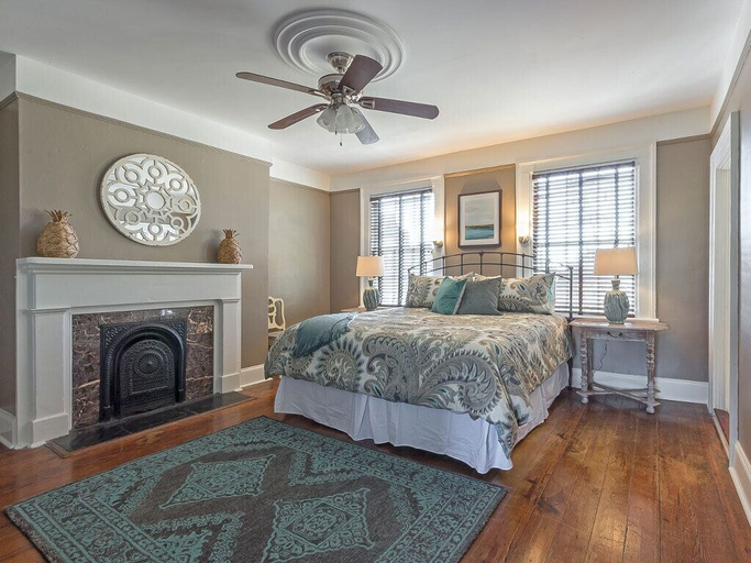 Bedroom 1, Southern Belle 3, Chatham