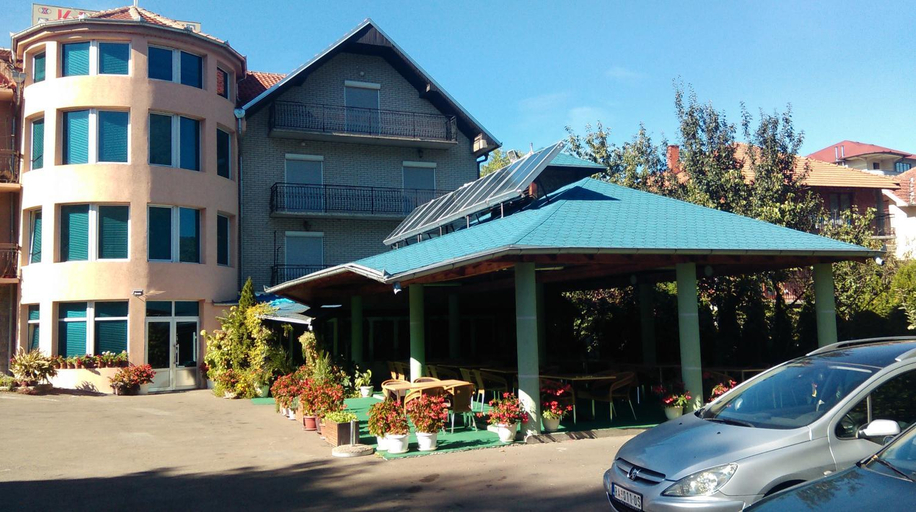 Food & Drinks 2, Bed & Breakfast Karavan, Raška