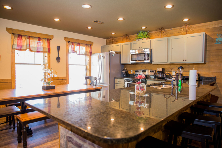 Food & Drinks 5, A Hilltop Hideaway - Four Bedroom Chalet, Sevier