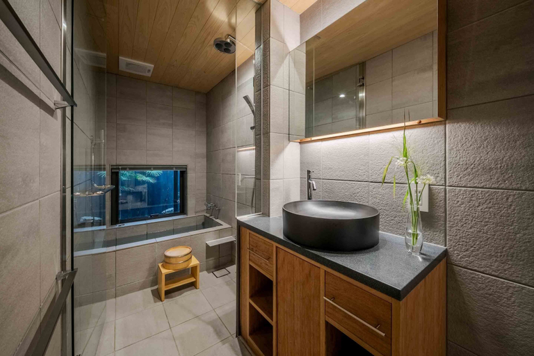 Bathroom 4, Kakuchi Asagian, Kyoto