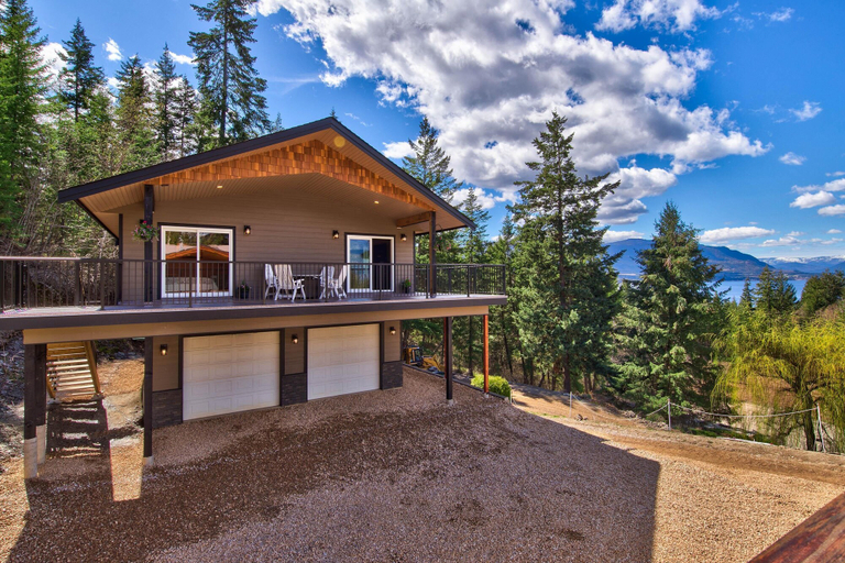 Exterior & Views 2, Semi-lakefront Luxury Blind Bay - Spring Specials! 2 Bedroom Cottage by RedAwning, Columbia-Shuswap