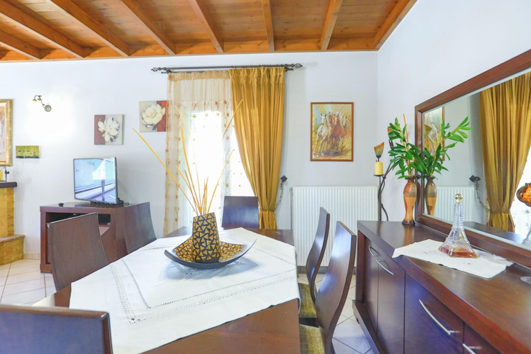Room 5, Villa Chrisdina in Nymfes, Ionian Islands
