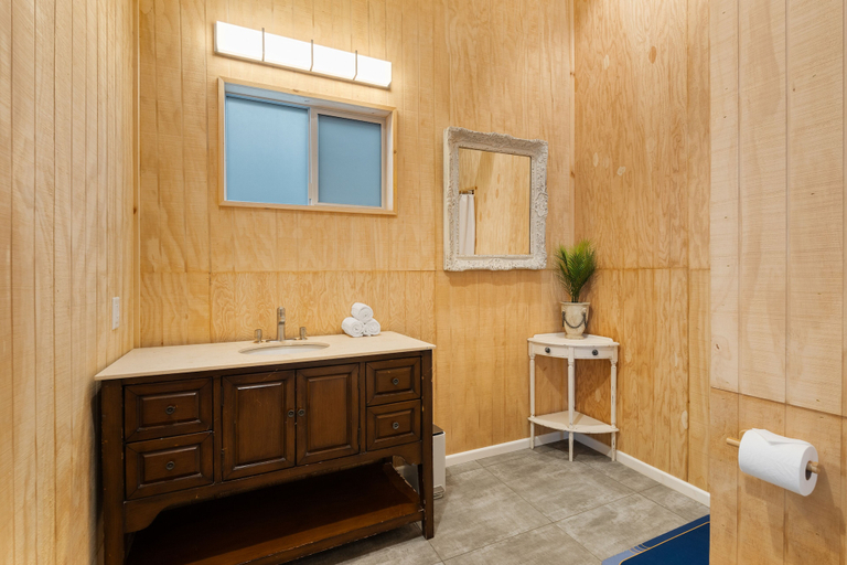 Bathroom 4, Good Life Vacation Rental Resort, San Diego