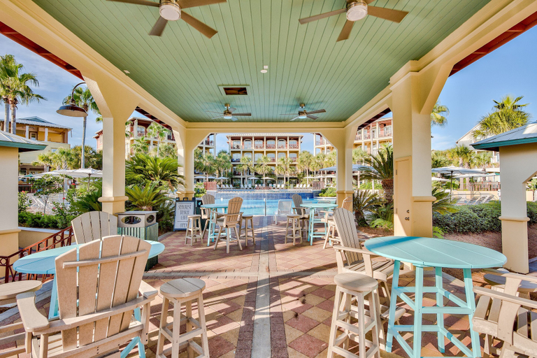 Food & Drinks, 30A Beach House - The Hemmingway, Walton