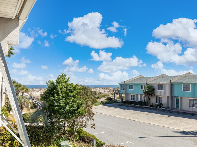 Exterior & Views 2, The Cool Coconut by Tybee Vacation Rentals, Chatham