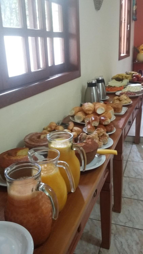 Food & Drinks