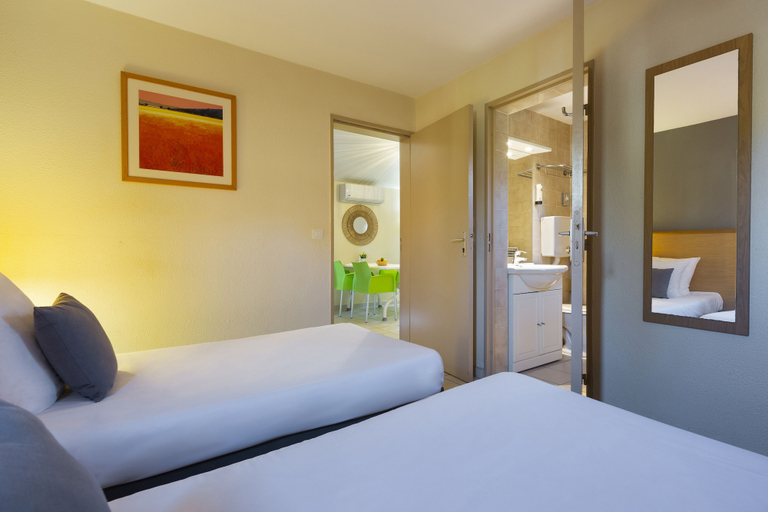 Bedroom 3, SOWELL HOTELS Les Jardins Du Cap, Hérault