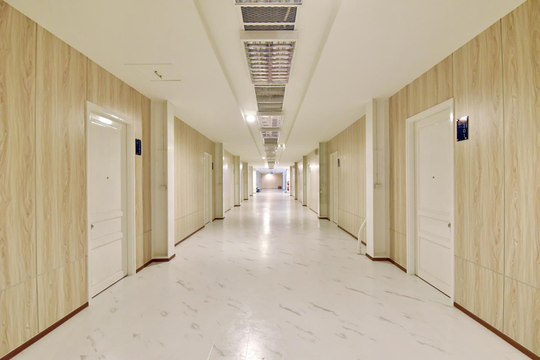 Others 5, 97 Merryland Apartments & Hotel, Bang Pakong