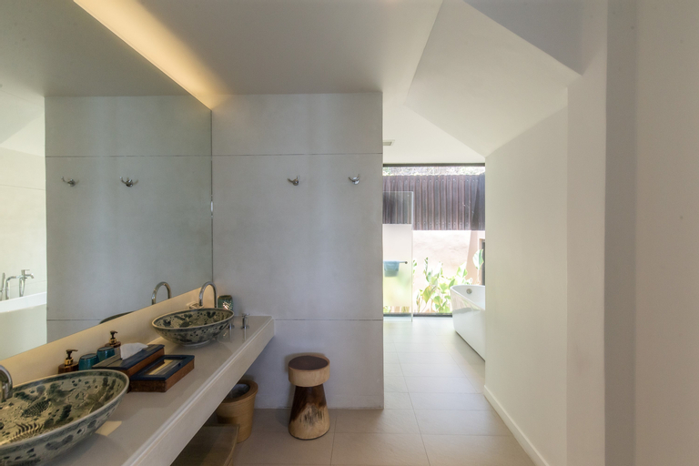 Bathroom 5