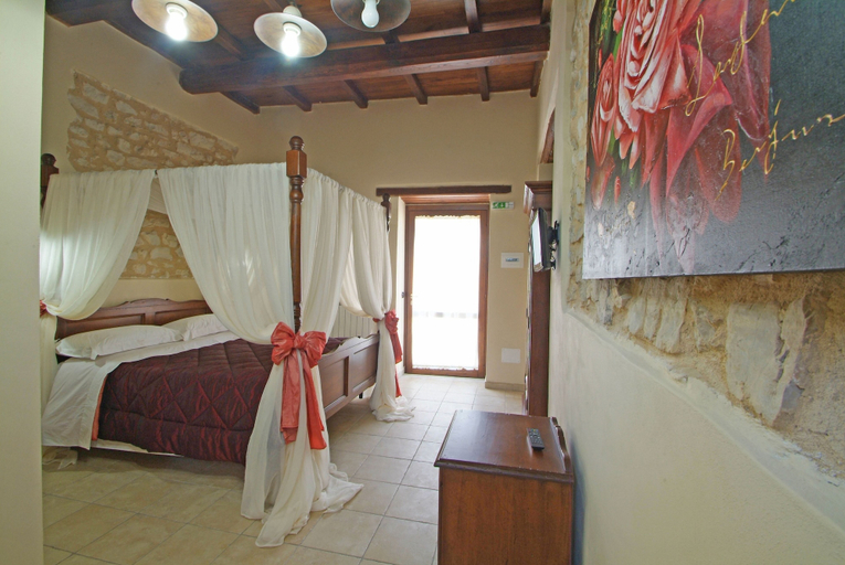 Bedroom 3, Palazzo del Papa Agriturismo, Perugia