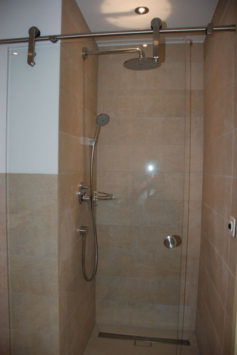 Bathroom 3, Hotel Restaurant Weinstube