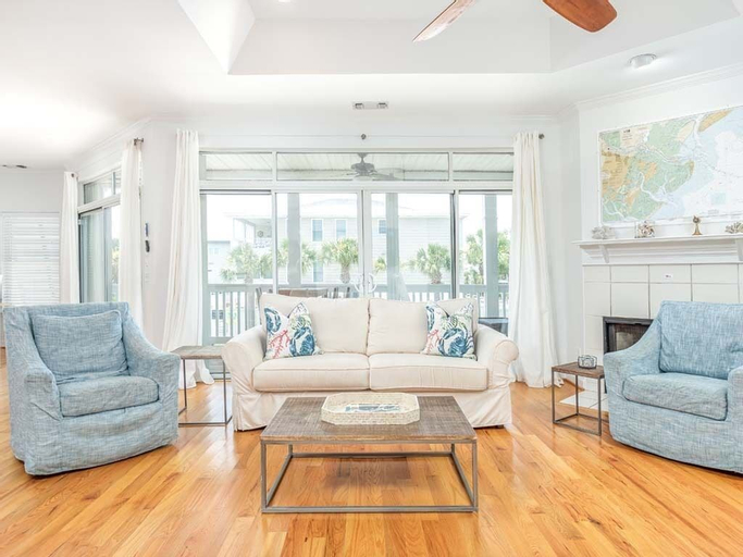 The Cool Coconut, Chatham