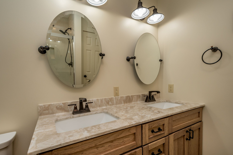 Bathroom 3, Whistling Oaks, Garrett