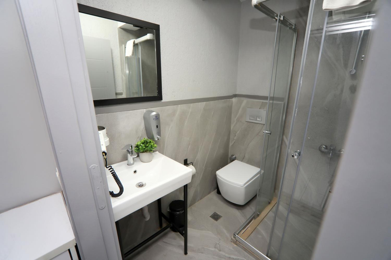 Others 5, Arkem Hotel 1, Maltepe