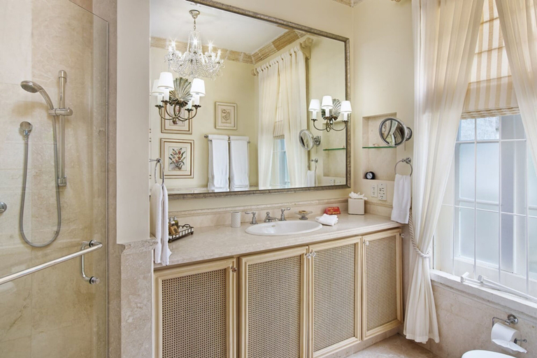 Bathroom 4, Leamington Pavilion by Blue Sky Luxury