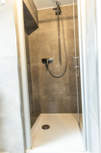 Bathroom 2, Ferienwohnung Kaufbeuren, Kaufbeuren
