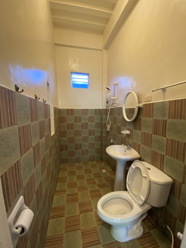 Bathroom 4, Oceanfront Beach Resort, Lazi